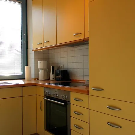 Inselblume 55 - In Der Strandburg Mit Hund * Burgtiefe auf Fehmarn