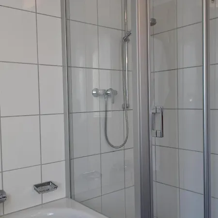 Inselblume 55 - In Der Strandburg Mit Hund * Burgtiefe auf Fehmarn