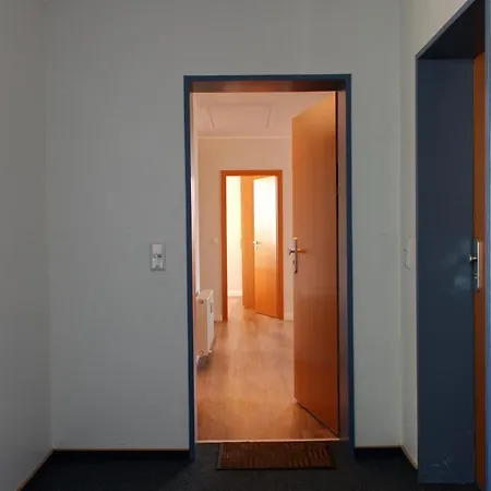 Inselblume 55 - In Der Strandburg Mit Hund *