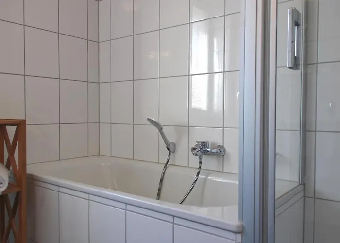 Vakantiehuis Inselblume 55 - In Der Strandburg Mit Hund *